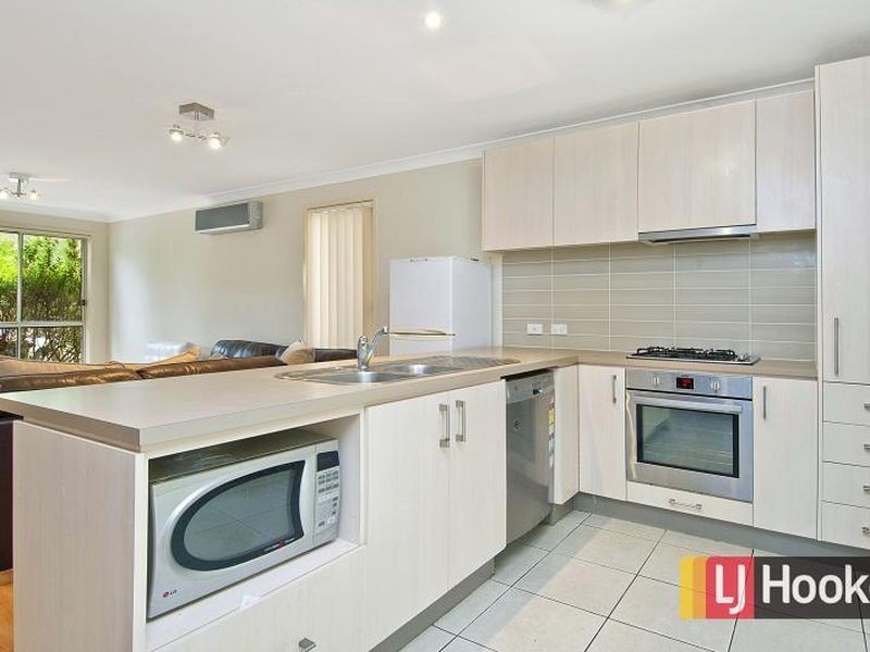 8 Dianella Circuit, Woodcroft NSW 2767