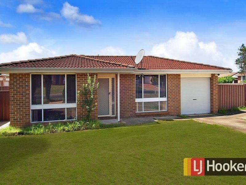 18 Aminta Crescent, Hassall Grove NSW 2761