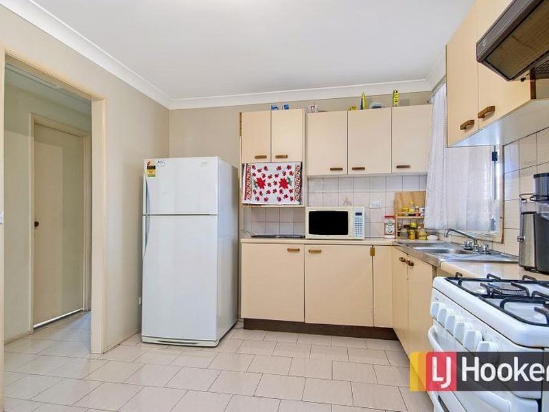 18 Aminta Crescent, Hassall Grove NSW 2761