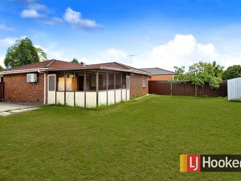 18 Aminta Crescent, Hassall Grove NSW 2761