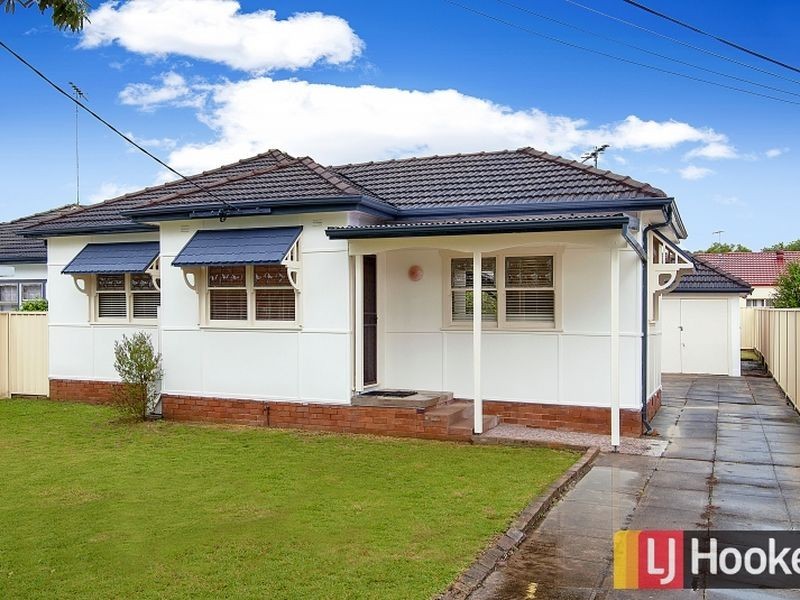 12 Fursorb Street, Marayong NSW 2148