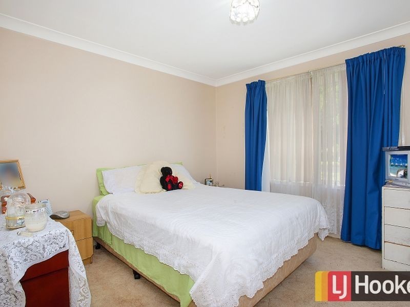 8 Raupach Street, Dean Park NSW 2761