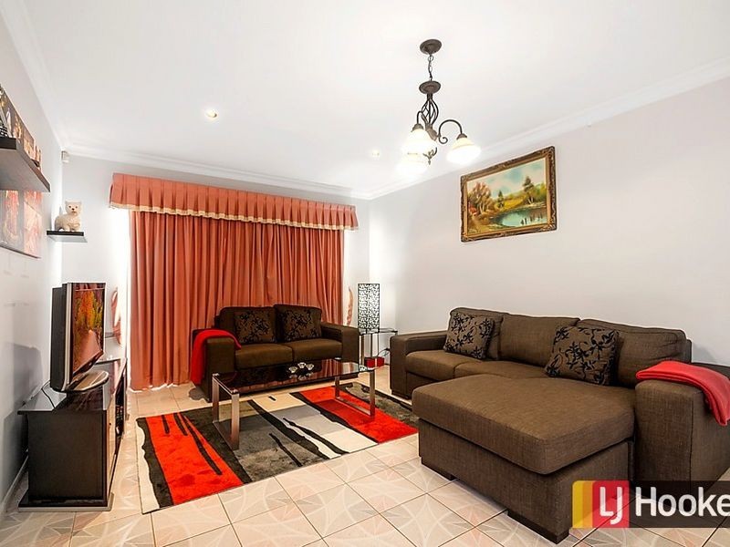 7 Jindabyne Circuit, Woodcroft NSW 2767