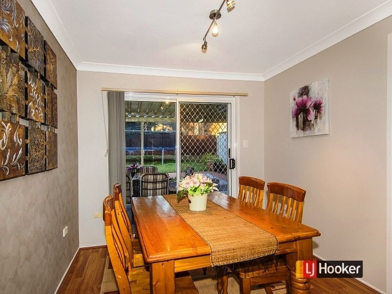 17 Batten Place, Doonside NSW 2767