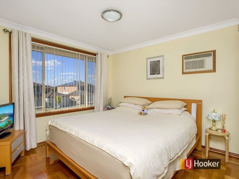 2 Windamere Avenue, Woodcroft NSW 2767