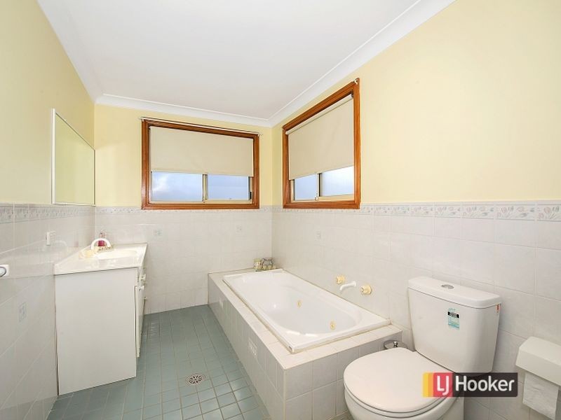 2 Windamere Avenue, Woodcroft NSW 2767