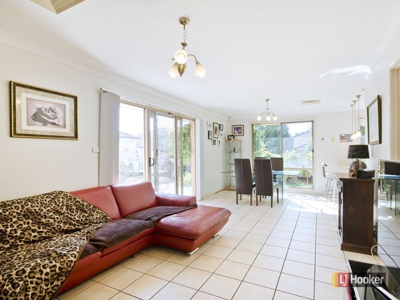 19 Leafy  Grove, Plumpton NSW 2761