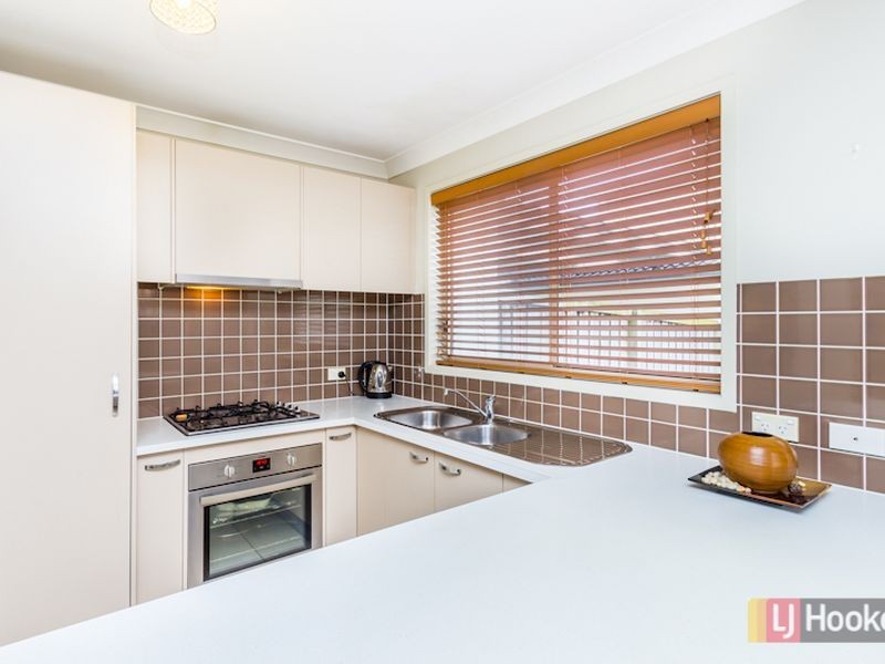 16 Silvereye Circuit, Woodcroft NSW 2767