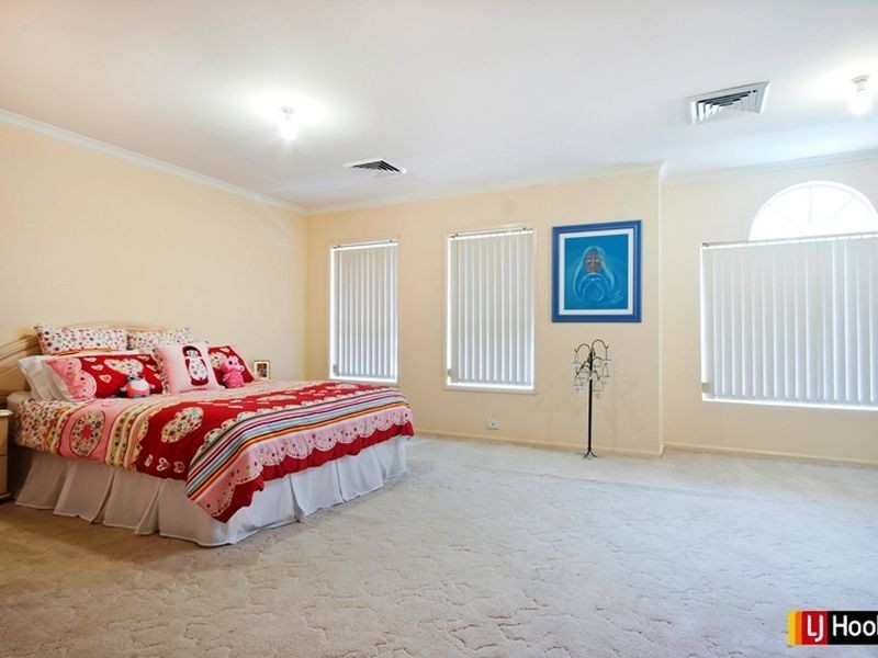 8 Cargelligo Place, Woodcroft NSW 2767