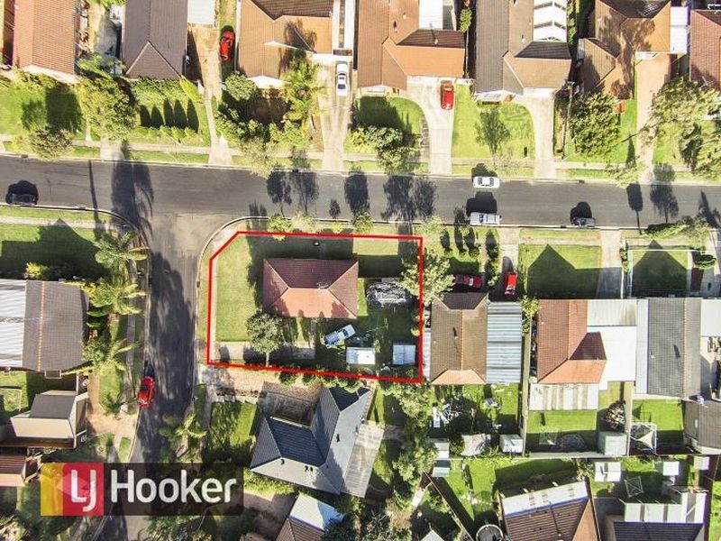 8 Raupach Street, Dean Park NSW 2761