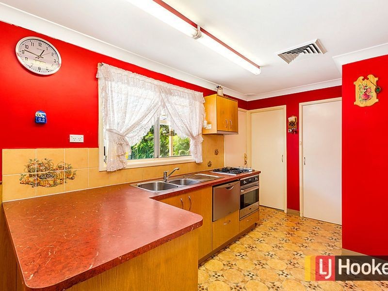 58 Tallagandra Drive, Quakers Hill NSW 2763