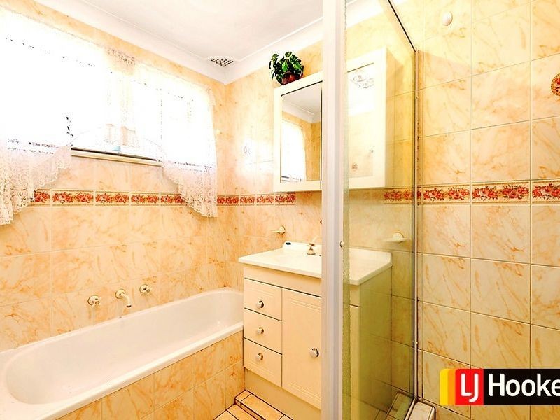 58 Tallagandra Drive, Quakers Hill NSW 2763