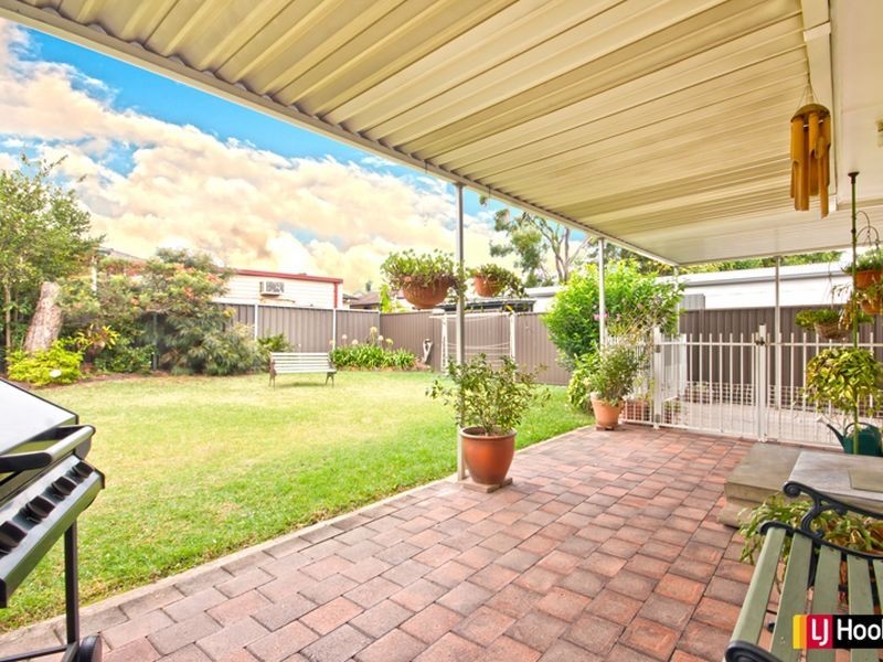 17 Craig Avenue, Oxley Park NSW 2760