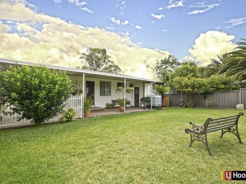 17 Craig Avenue, Oxley Park NSW 2760
