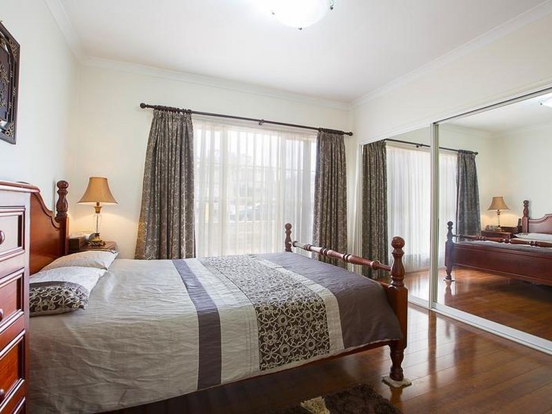 25 Farmingdale Drive, Blacktown NSW 2148