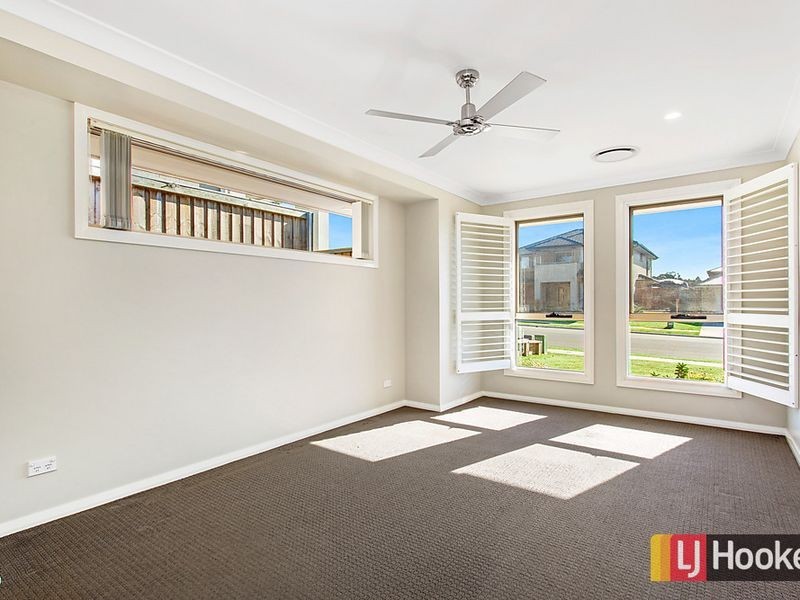 11 Kirkwood Crescent, Colebee NSW 2761