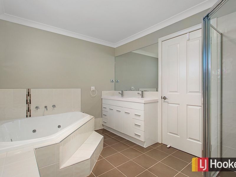 11 Kirkwood Crescent, Colebee NSW 2761