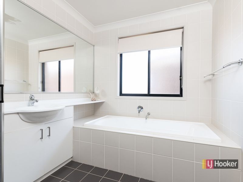 58 Silvereye Circuit, Woodcroft NSW 2767