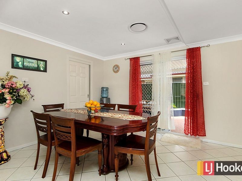 42 Pottery Circuit, Woodcroft NSW 2767