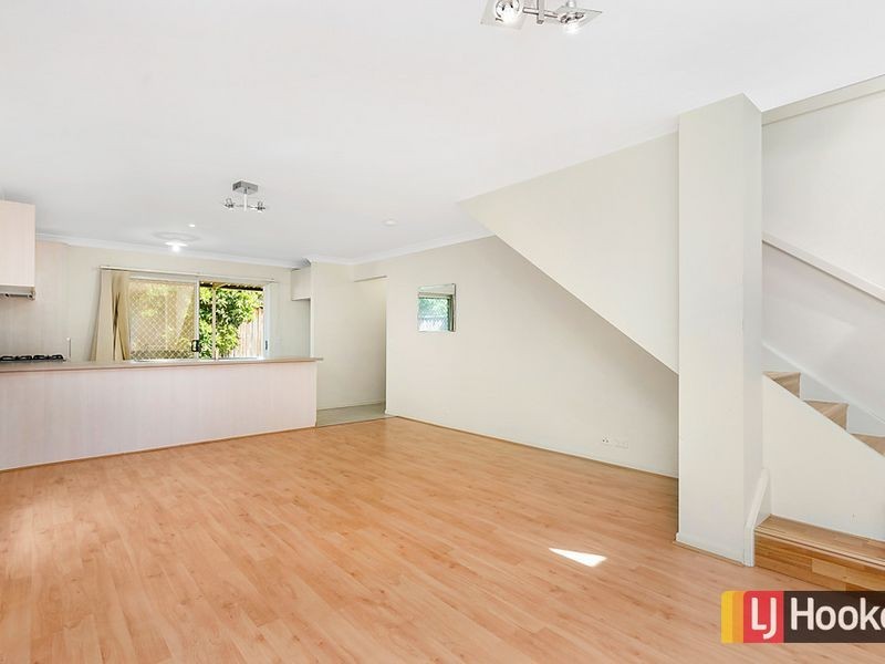 8 Dianella Circuit, Woodcroft NSW 2767