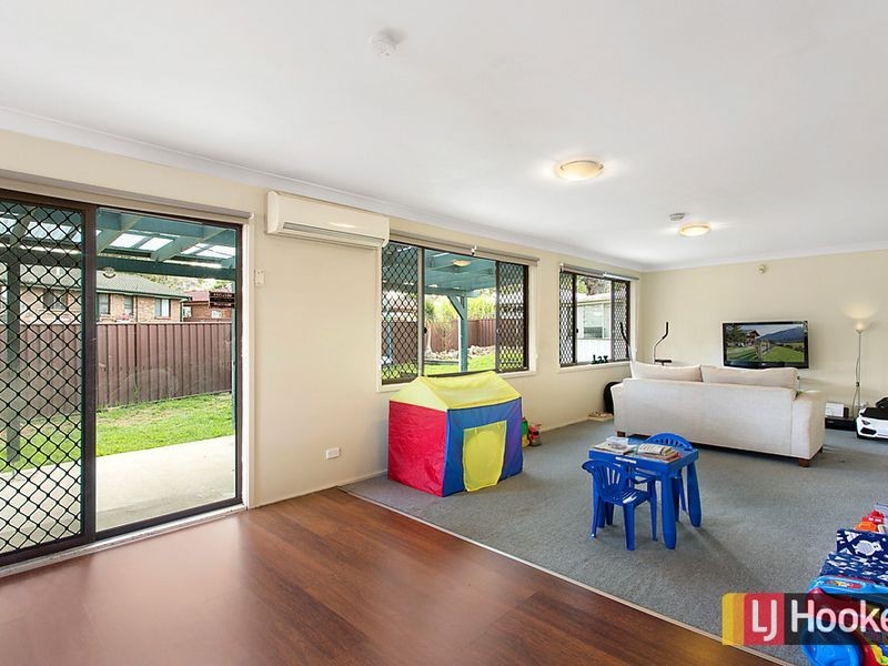 6 Coppin Place, Doonside NSW 2767