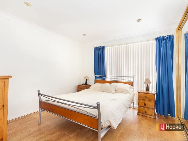 13 Malvolio Street, Rosemeadow NSW 2560