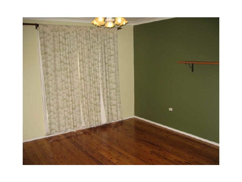 28 Nairana Drive, Marayong NSW 2148