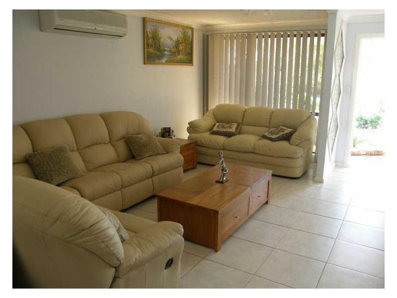 5B Clinker Grove, Woodcroft NSW 2767