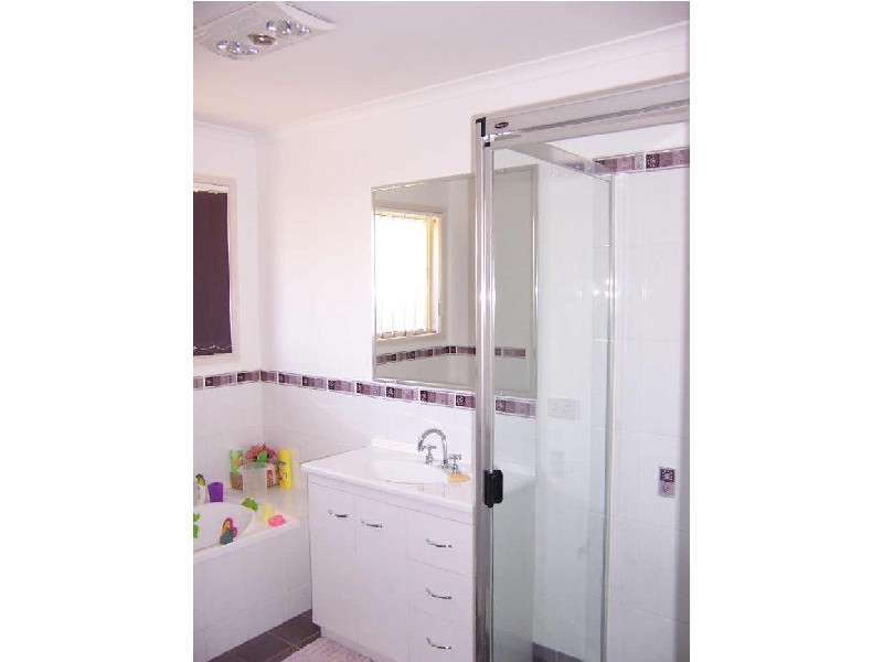 19 McPhail Street, Southside QLD 4570