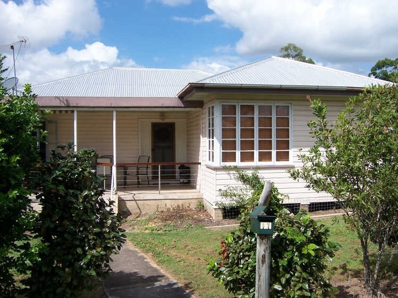 11 Pine Street, Gympie QLD 4570