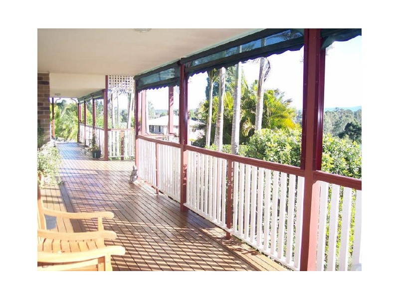 7 Bethany Court, Southside QLD 4570