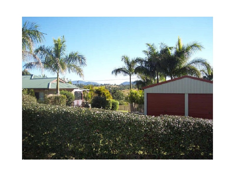 7 Bethany Court, Southside QLD 4570