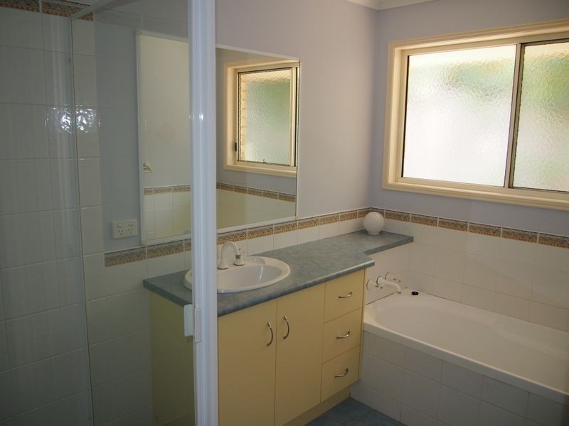 18 Gympie View Drive, Southside QLD 4570