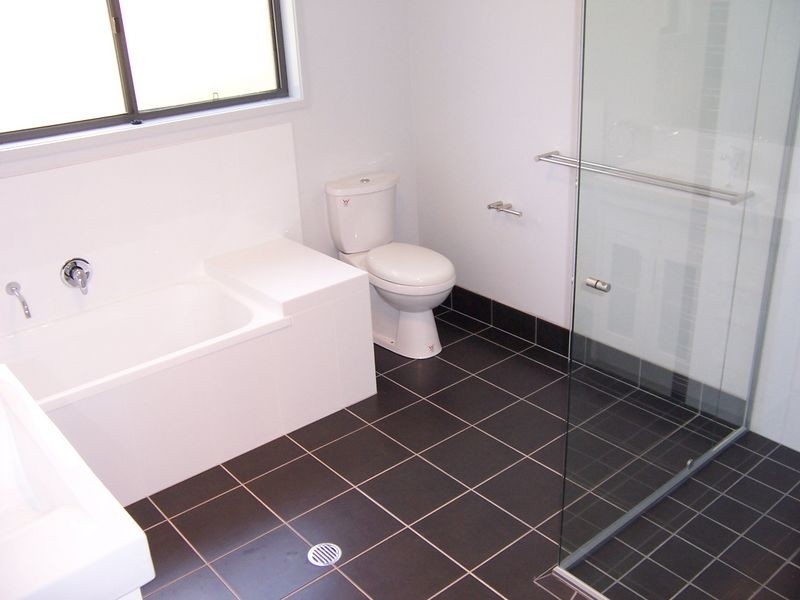 31 Presidential Avenue, Jones Hill QLD 4570