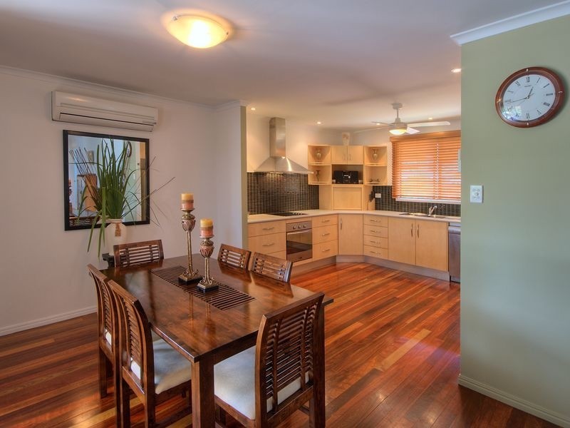 10 Bethany Court, Southside QLD 4570