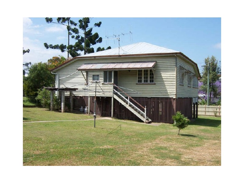 8 Berrie Street, Gympie QLD 4570