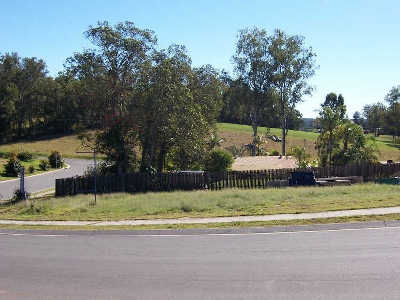 66 Bushland Drive, Southside QLD 4570