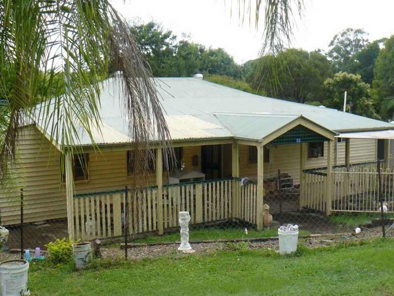 33 Fairview Road, Monkland QLD 4570