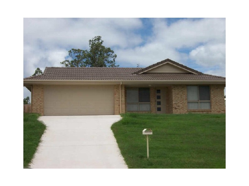 9 Inverness Street, Southside QLD 4570