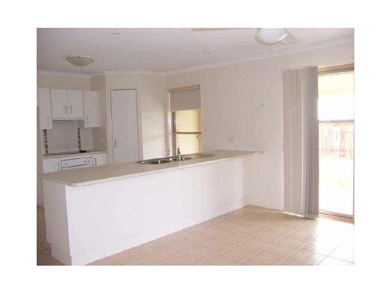 9 Inverness Street, Southside QLD 4570