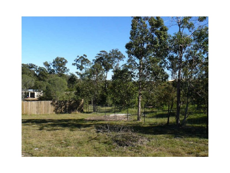 3 Duffy Court, Southside QLD 4570