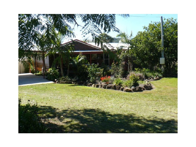 136 Boyle Road, The Palms QLD 4570