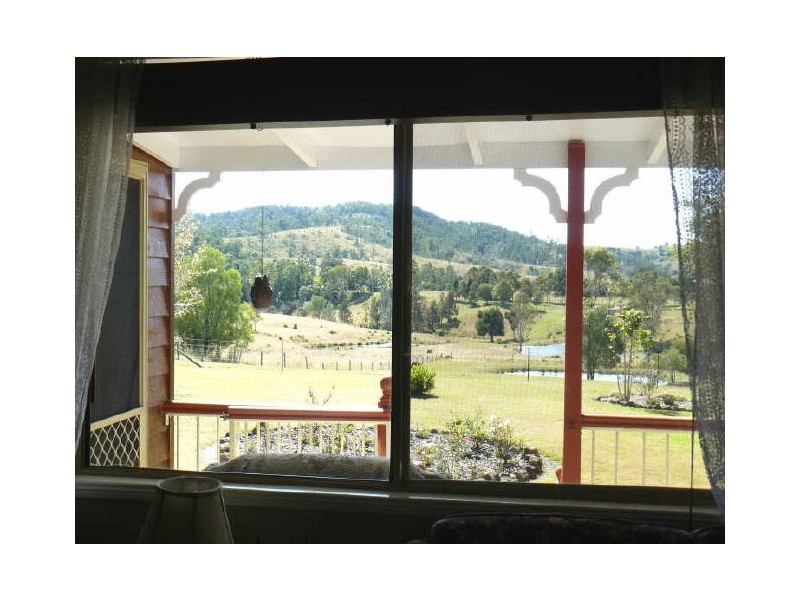 136 Boyle Road, The Palms QLD 4570