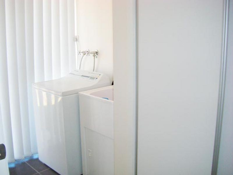 4 Lapis Court, Southside QLD 4570