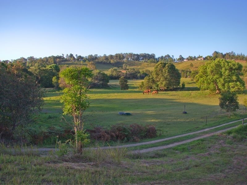 58 Aural Vale Road, North Deep Creek QLD 4570