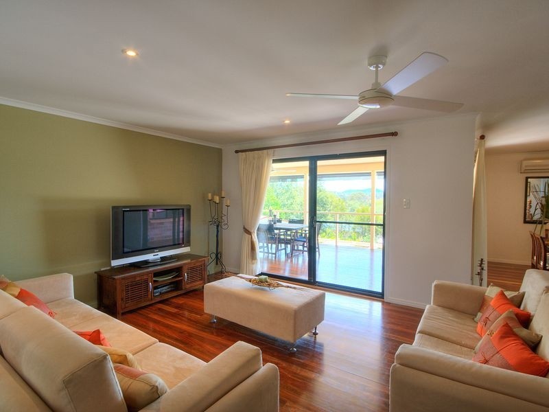 10 Bethany Court, Southside QLD 4570