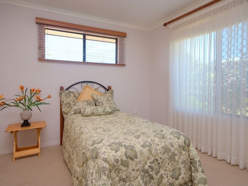 10 Bethany Court, Southside QLD 4570