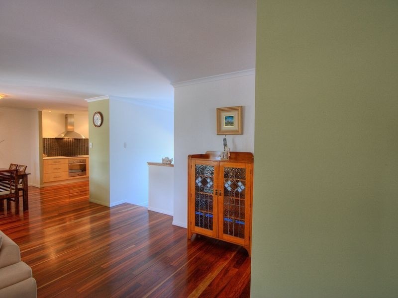 10 Bethany Court, Southside QLD 4570