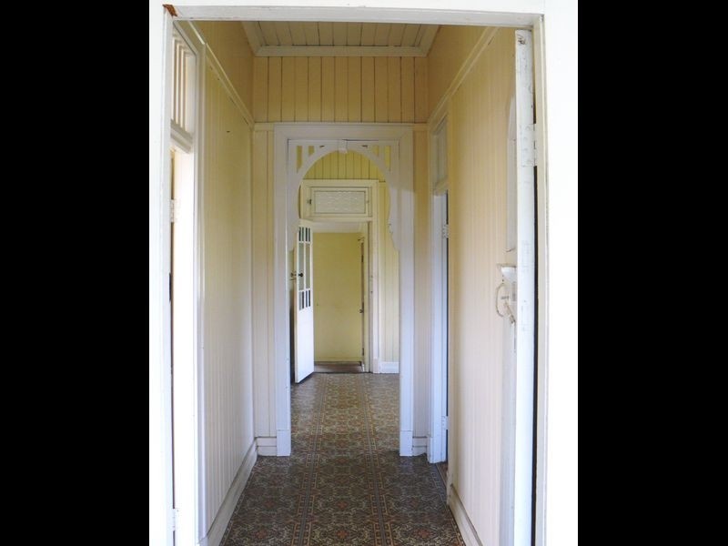 6 Carey St, Gympie QLD 4570