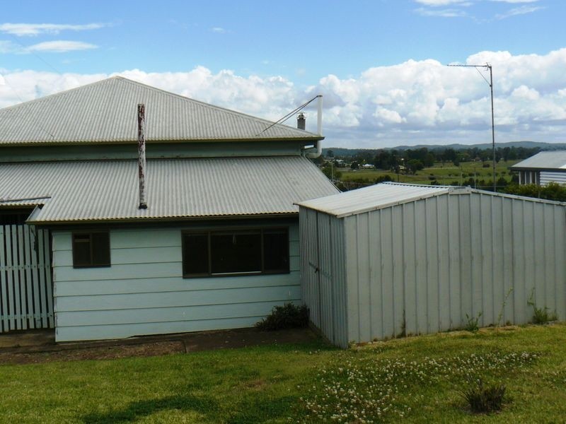 6 Carey St, Gympie QLD 4570